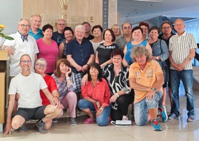 Skupinová fotografie všech účastníků jarního pobytu v Turčianských Teplicích